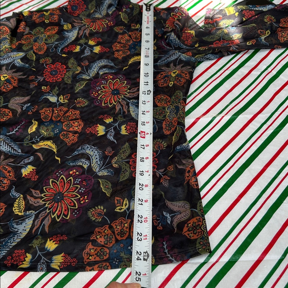 cinq à sept floral mesh mock neck long sleeve top size small - Picture 11 of 12